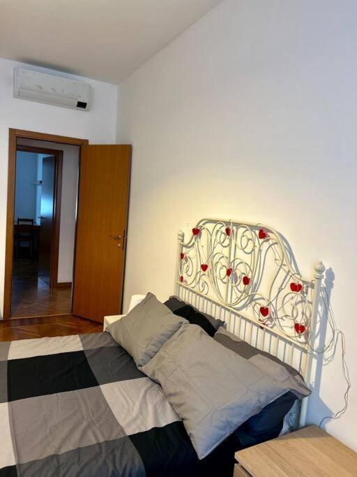 מילאנו Porta Genova Suite Modern House מראה חיצוני תמונה