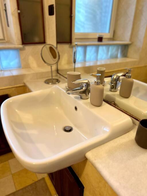 מילאנו Porta Genova Suite Modern House מראה חיצוני תמונה